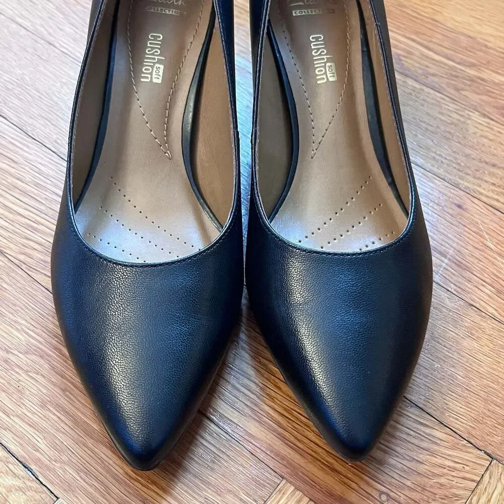 Clarks Collection Crewso Wick Black Leather Pumps Heels Comfort Size 6 M EUC